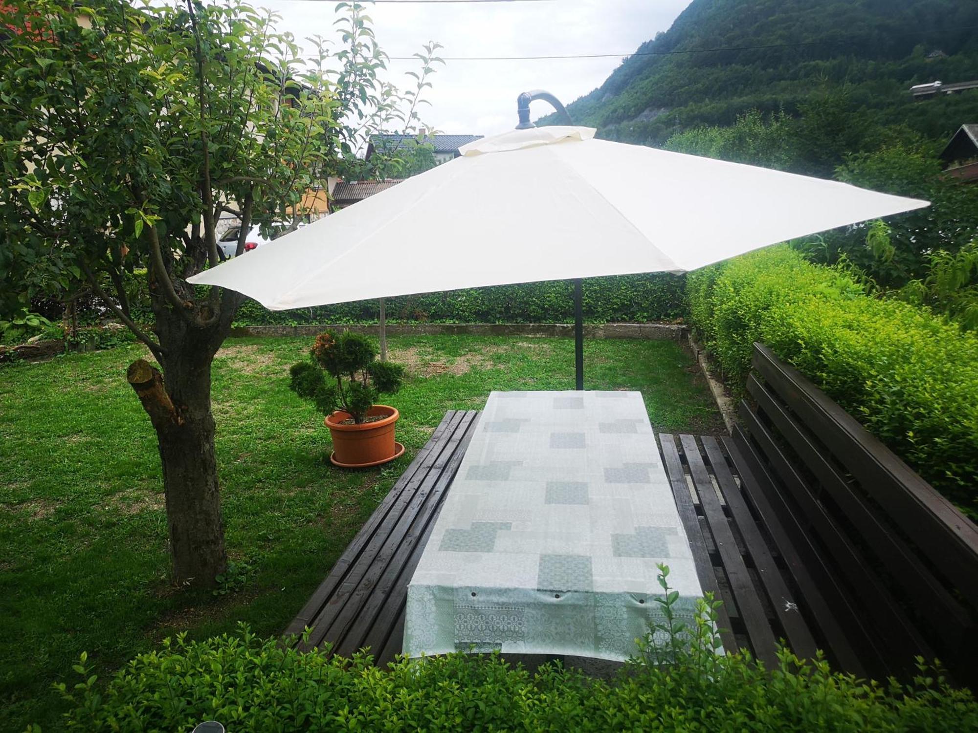 Kiara Rooms Jesenice Buitenkant foto