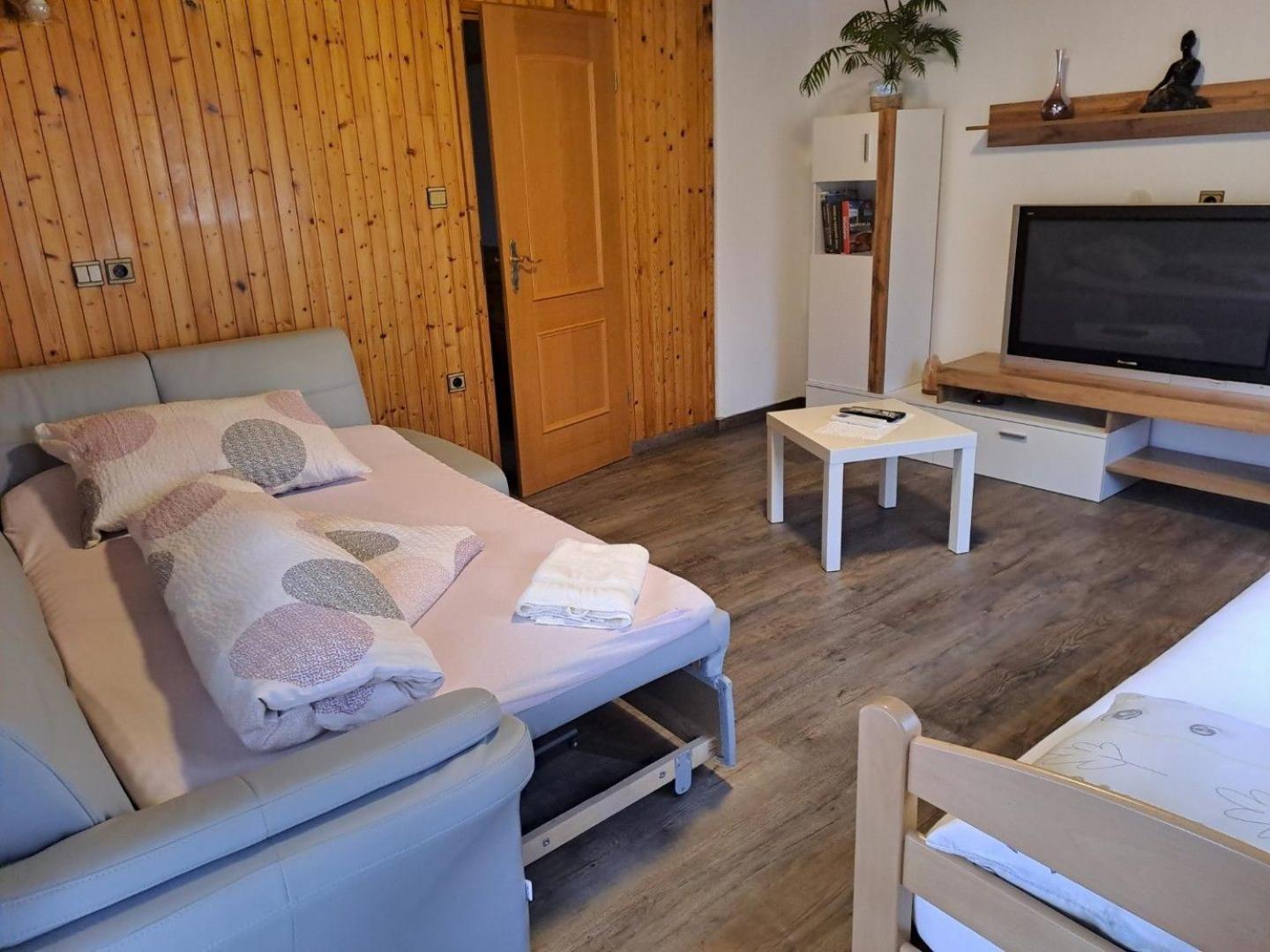 Kiara Rooms Jesenice Buitenkant foto